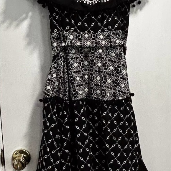 Anthropologie Embroidered Floral Black White Classic Boho Pom Cotton Midi Dress - Picture 9 of 9